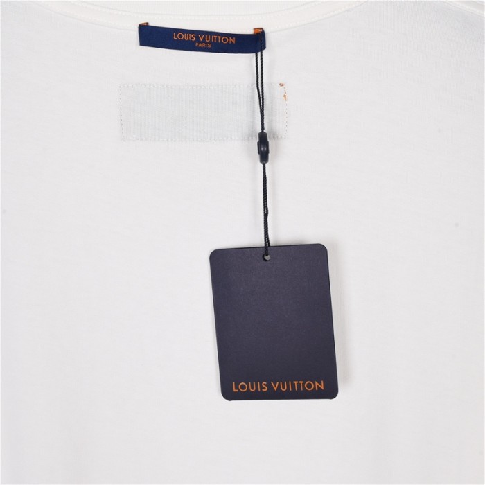 Clothes Louis Vuitton 660