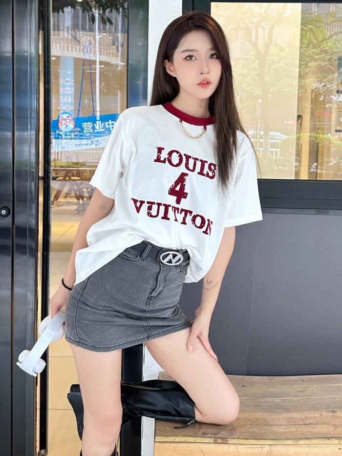 Clothes Louis Vuitton 650