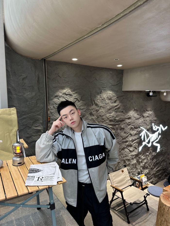 Clothes Balenciaga 435