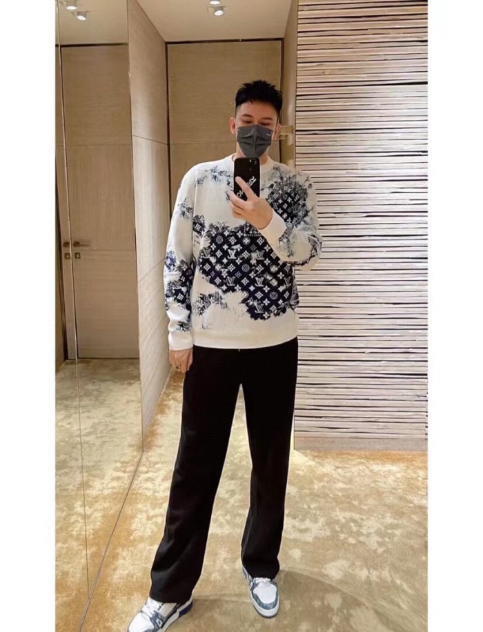 Clothes Louis Vuitton 666