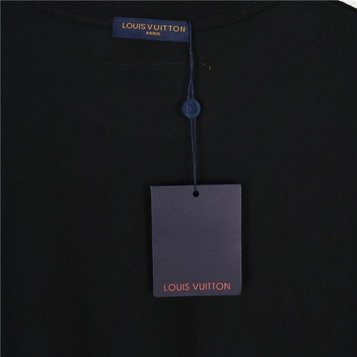 Clothes Louis Vuitton 675