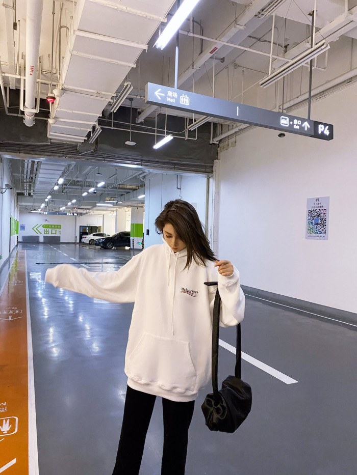 Clothes Balenciaga 470