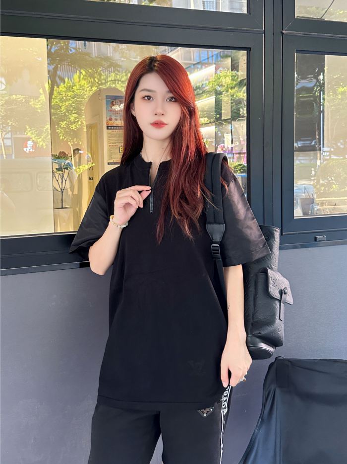 Clothes Louis Vuitton 697