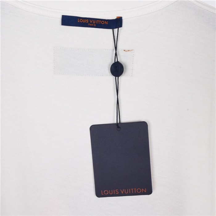 Clothes Louis Vuitton 704