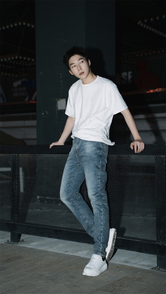 Clothes Louis Vuitton 679