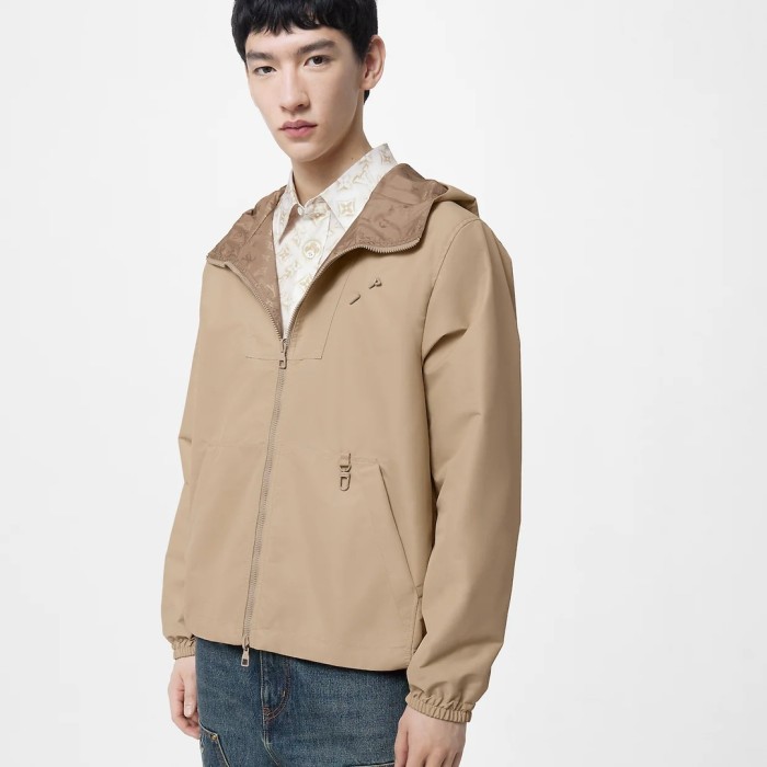 Clothes Louis Vuitton 689