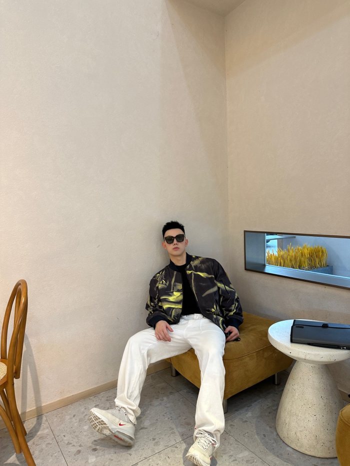 Clothes Louis Vuitton 681