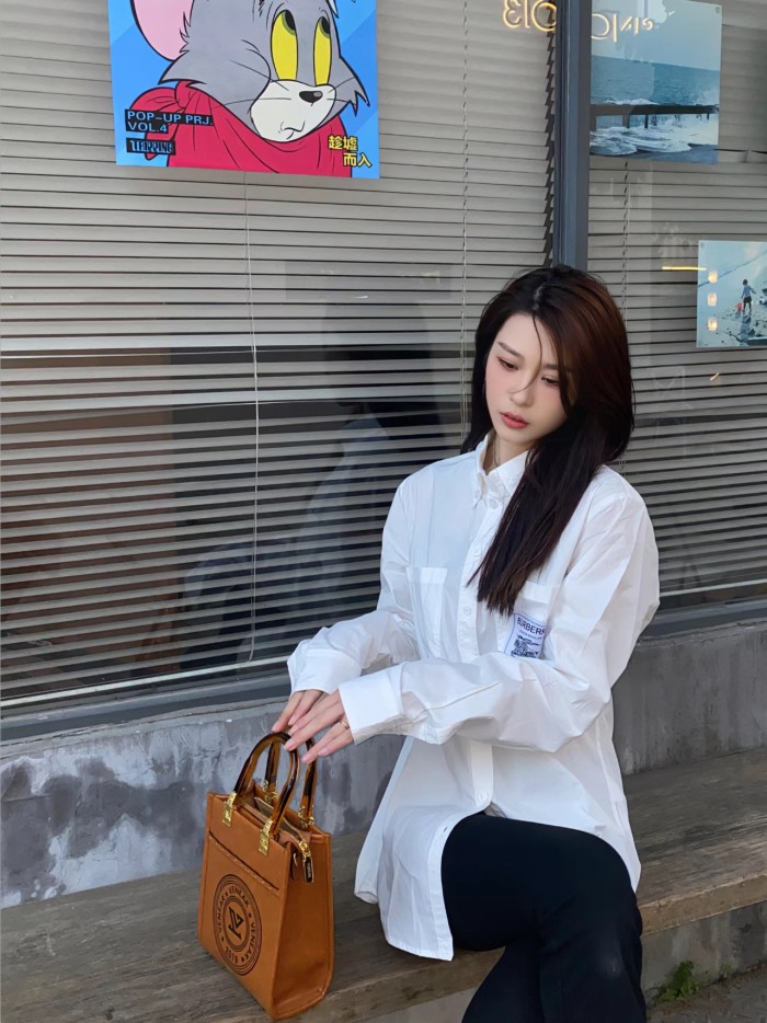 Clothes Louis Vuitton 696