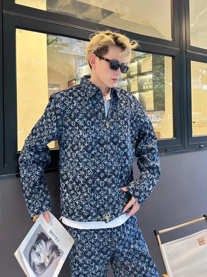 Clothes Louis Vuitton 684