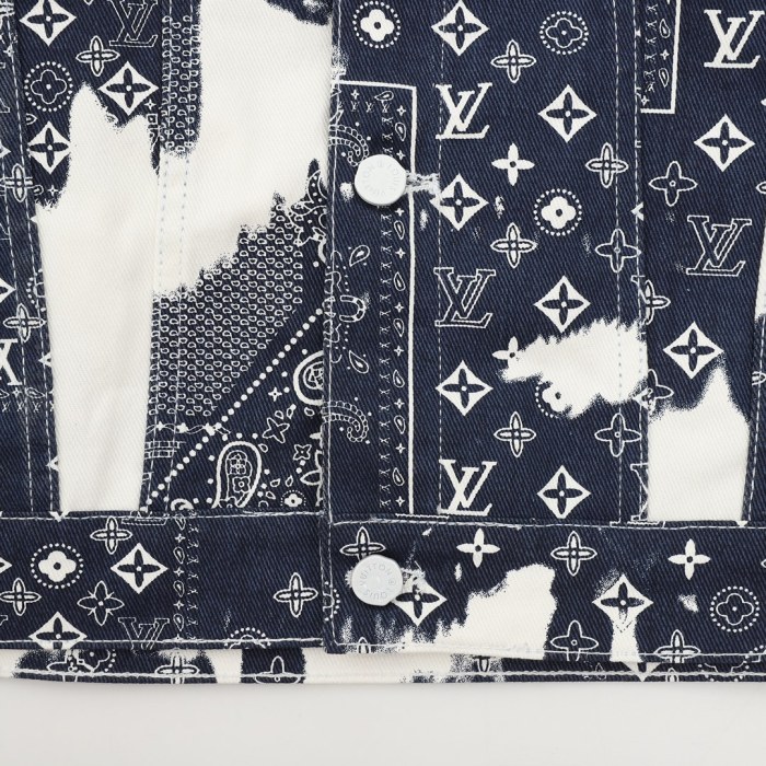 Clothes Louis Vuitton 682