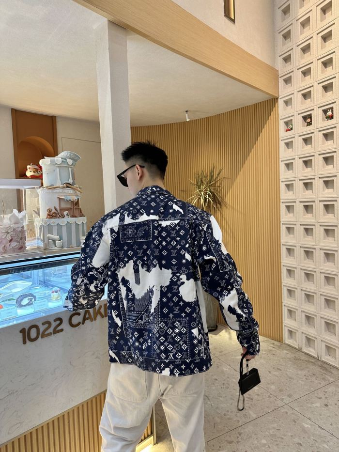 Clothes Louis Vuitton 682