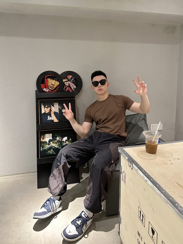 Clothes Louis Vuitton 683