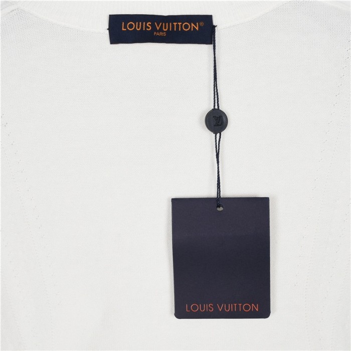 Clothes Louis Vuitton 698