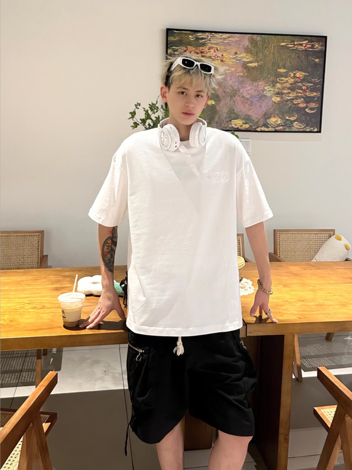 Clothes Louis Vuitton 702