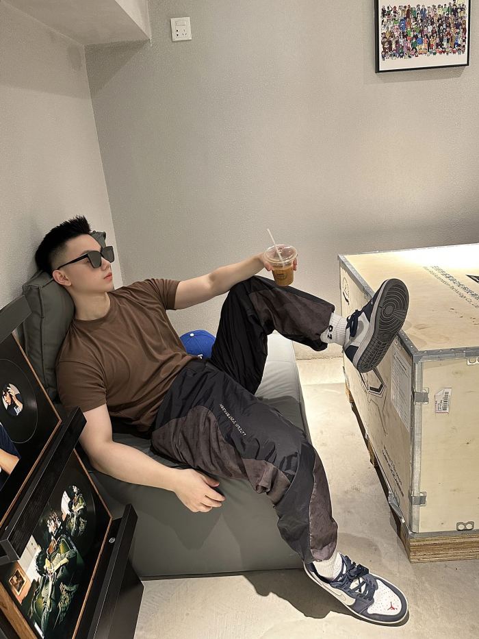 Clothes Louis Vuitton 683