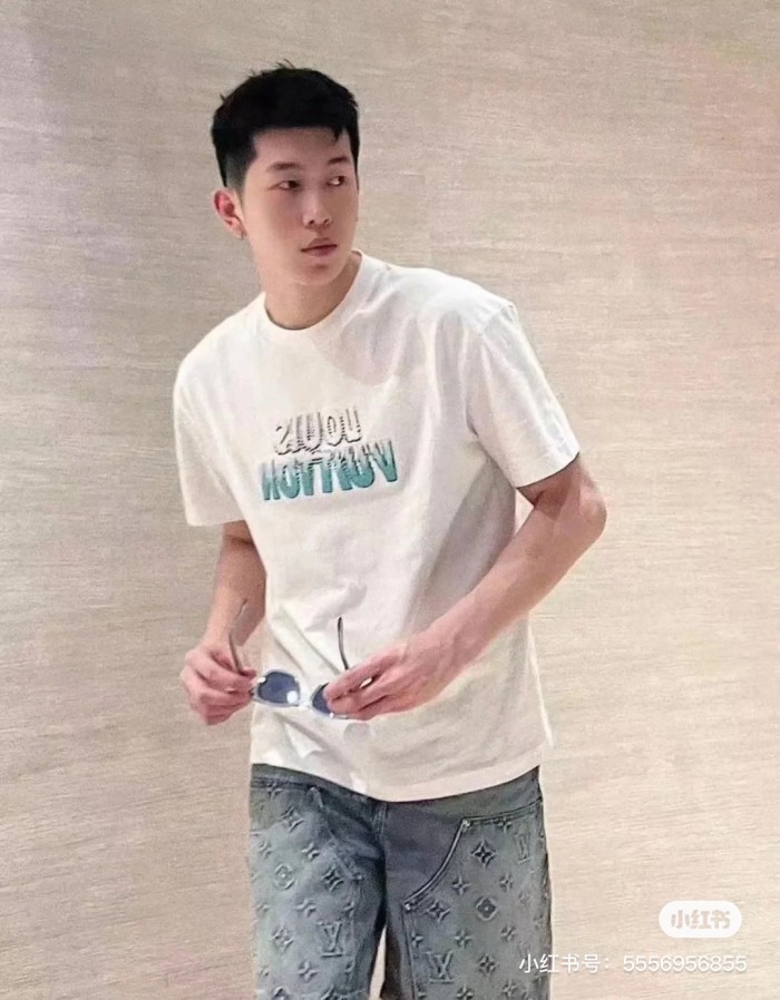 Clothes Louis Vuitton 668