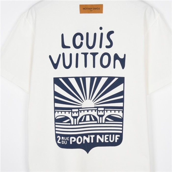 Clothes Louis Vuitton 676