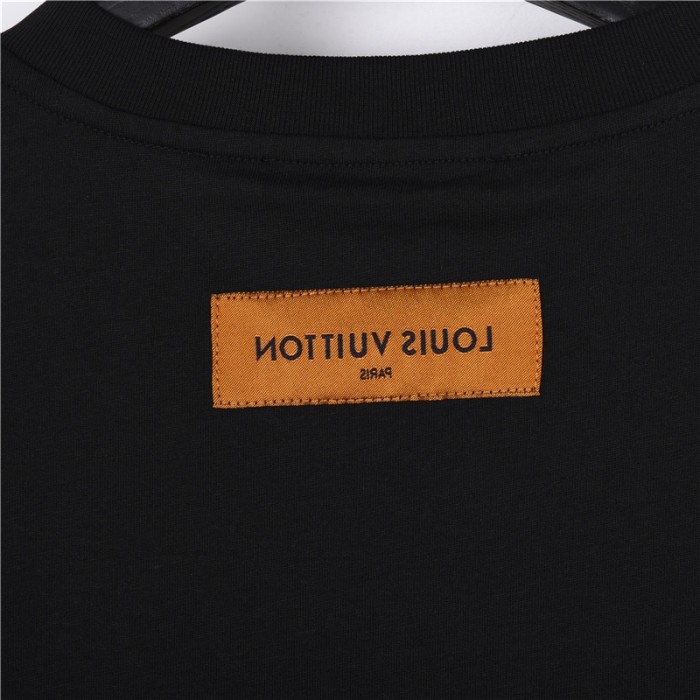 Clothes Louis Vuitton 703