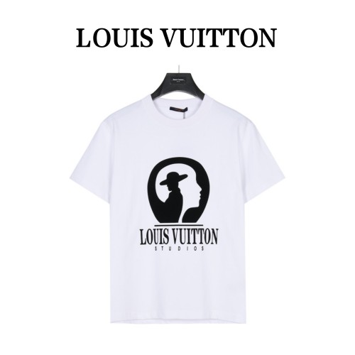 Clothes Louis Vuitton 670