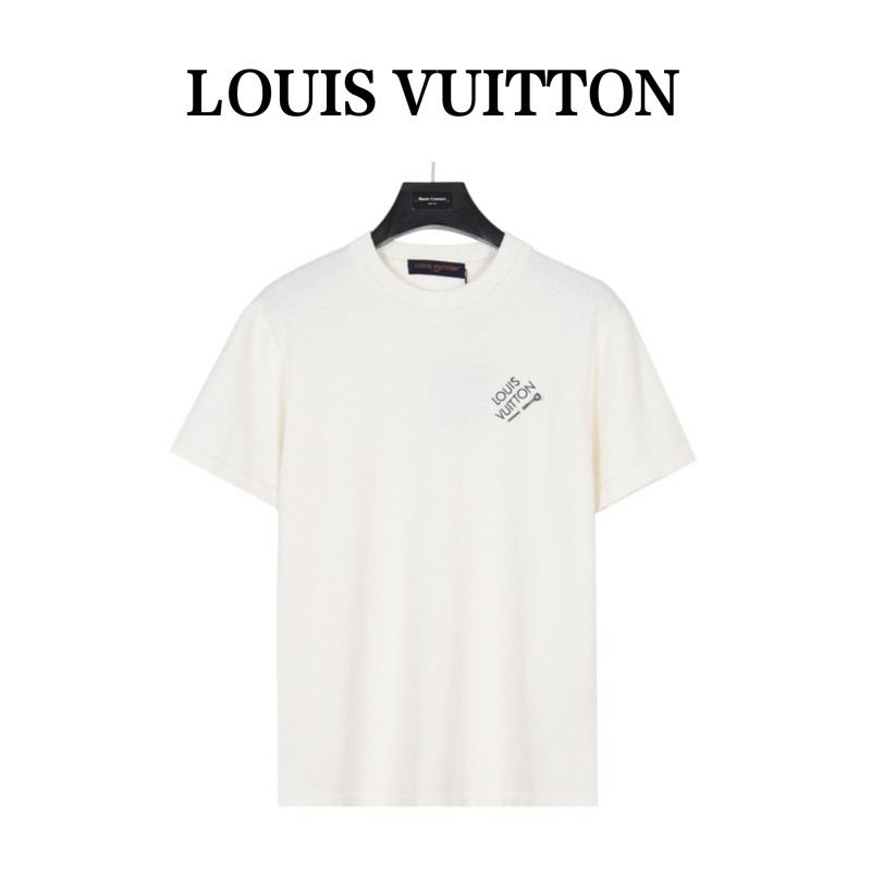 Clothes Louis Vuitton 700