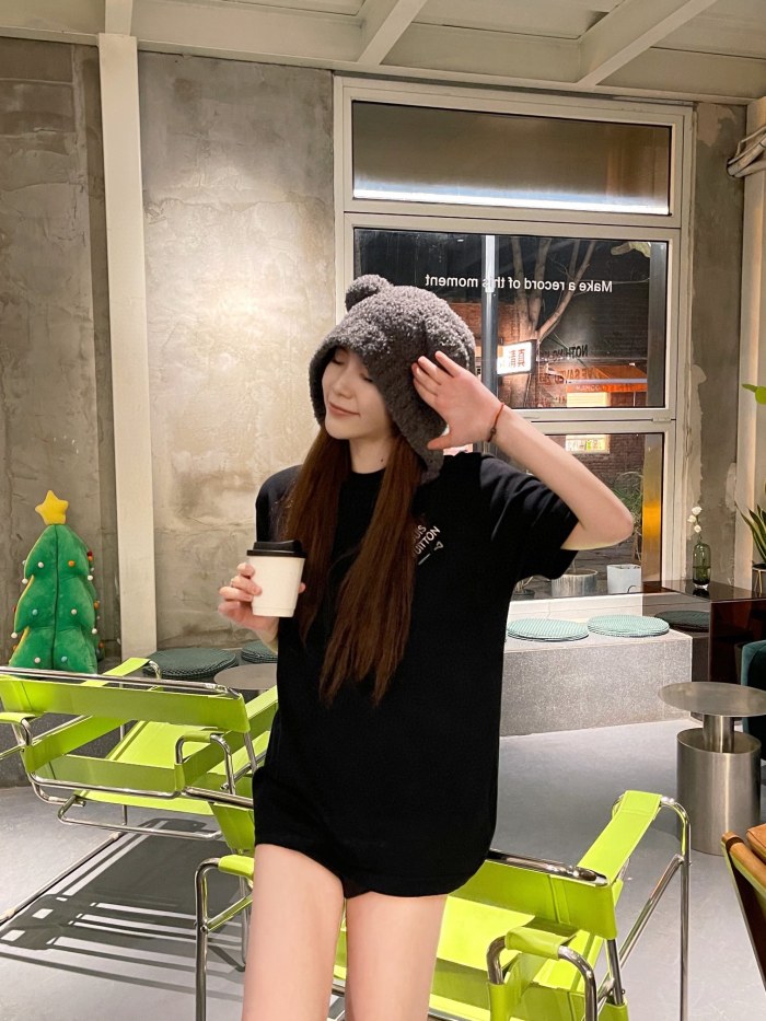 Clothes Louis Vuitton 699