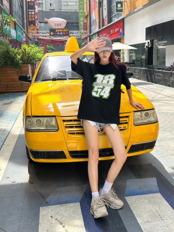 Clothes Louis Vuitton 718