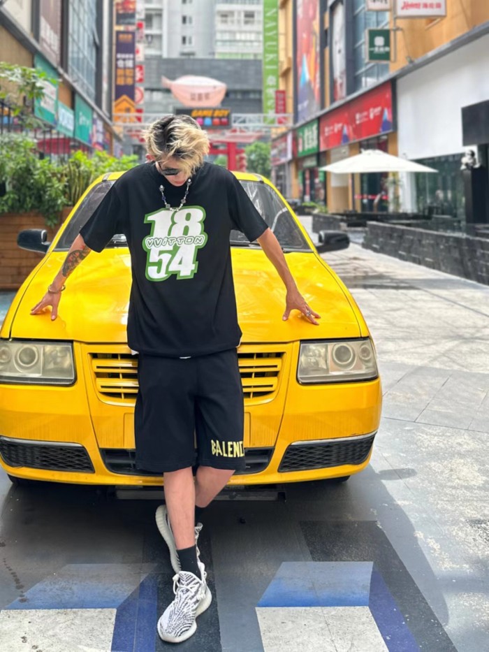 Clothes Louis Vuitton 718