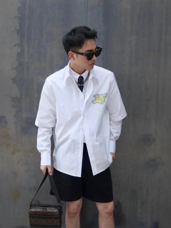 Clothes Louis Vuitton 712