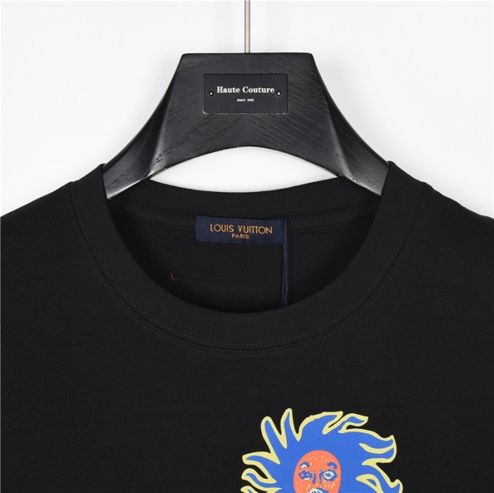 Clothes Louis Vuitton 707