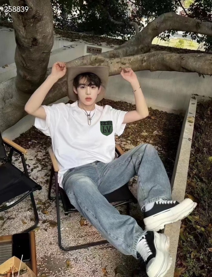 Clothes Louis Vuitton 714