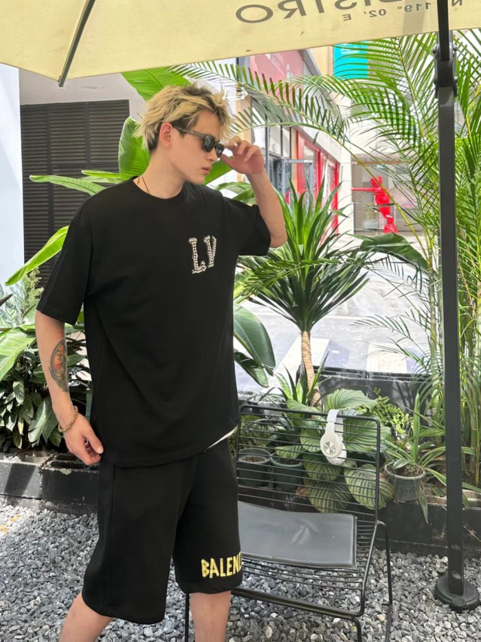 Clothes Louis Vuitton 734