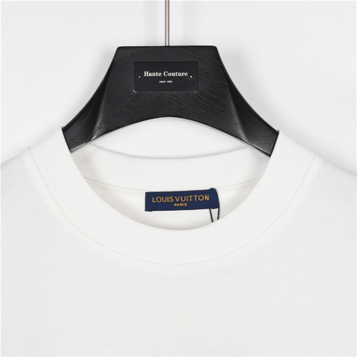 Clothes Louis Vuitton 738