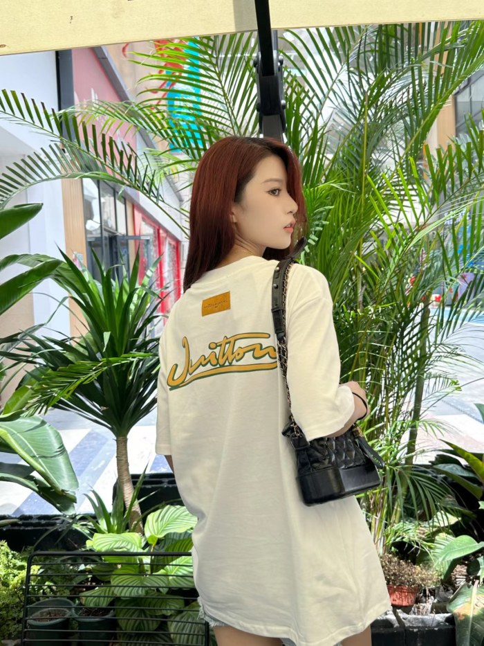 Clothes Louis Vuitton 737