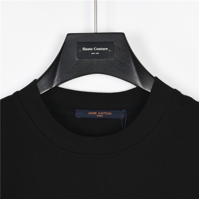 Clothes Louis Vuitton 718