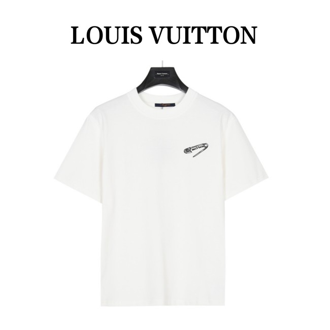 Clothes Louis Vuitton 717