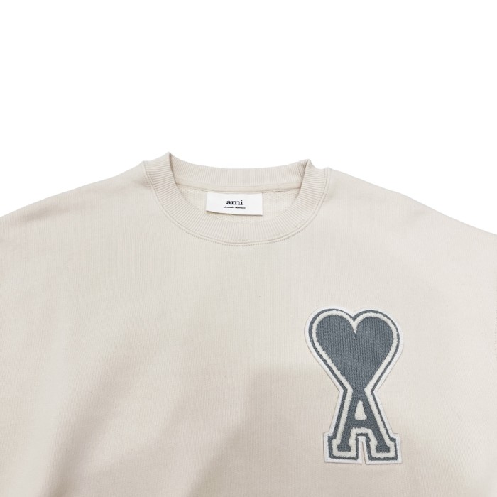 Clothes AMI 22