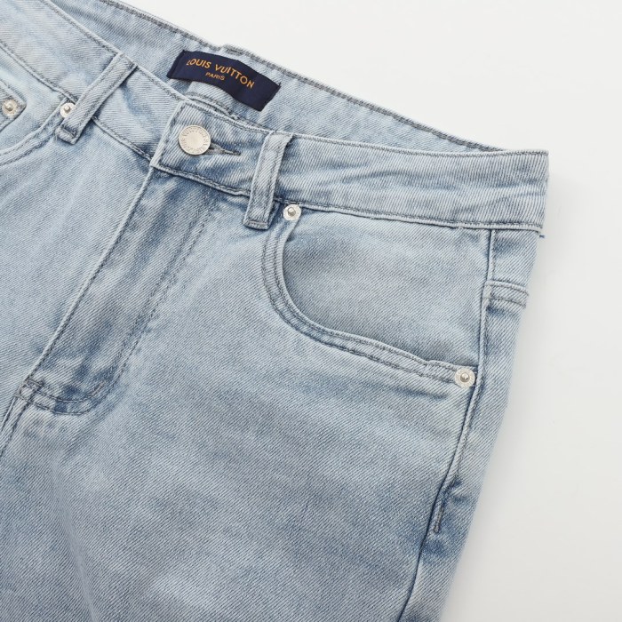 Clothes Louis Vuitton 704