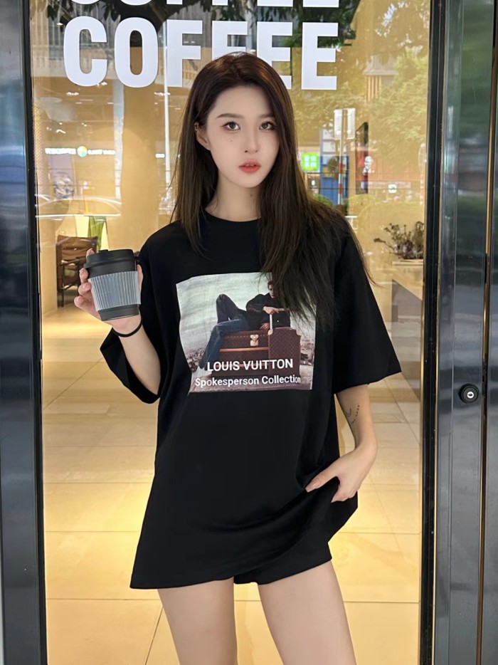 Clothes Louis Vuitton 740