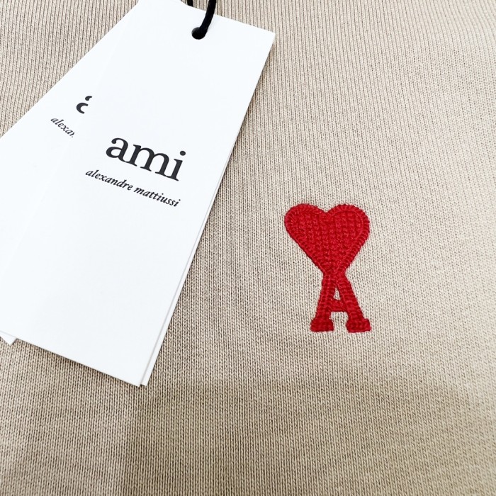 Clothes AMI 17