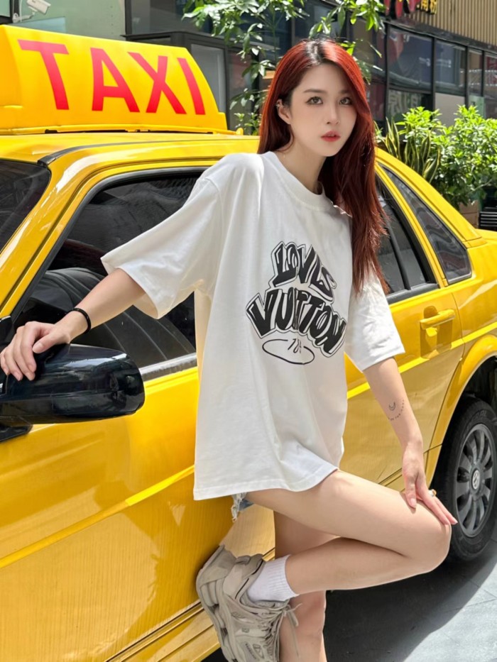 Clothes Louis Vuitton 735