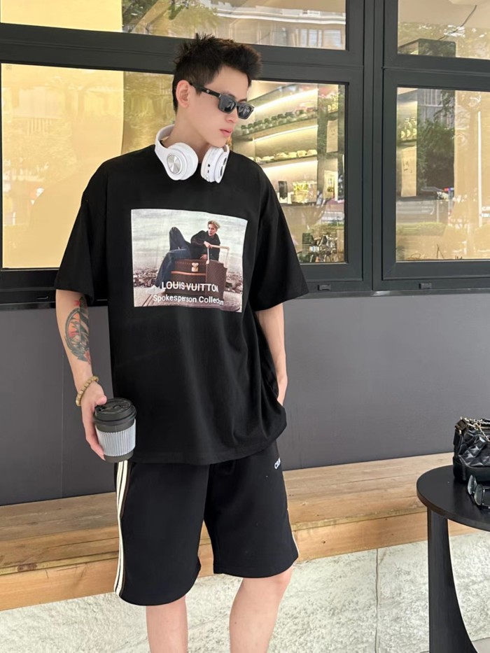 Clothes Louis Vuitton 740