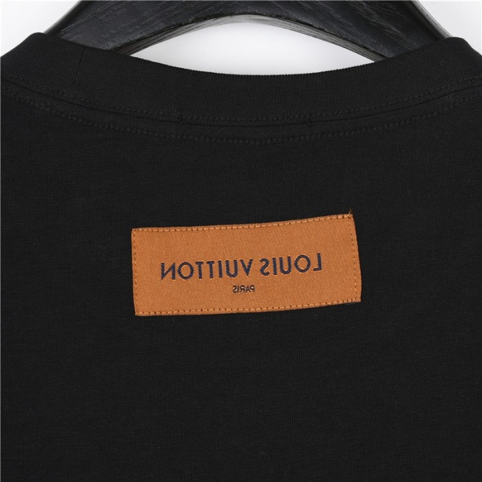 Clothes Louis Vuitton 707