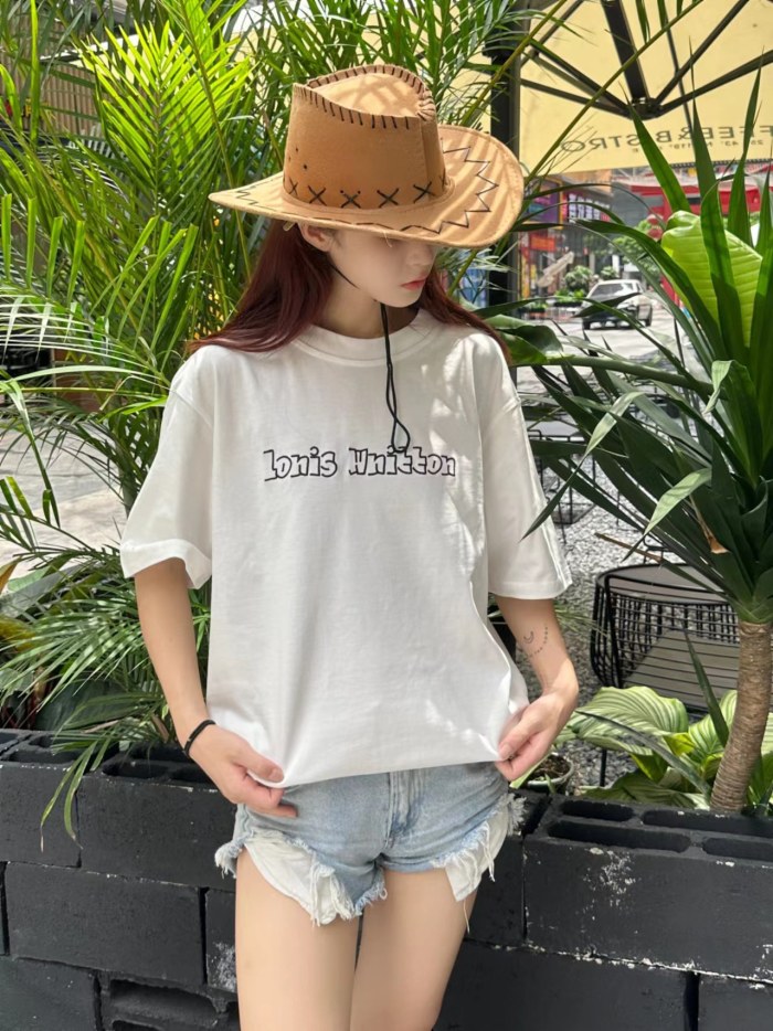 Clothes Louis Vuitton 730