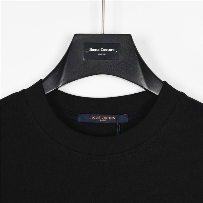 Clothes Louis Vuitton 729