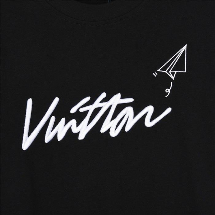 Clothes Louis Vuitton 739