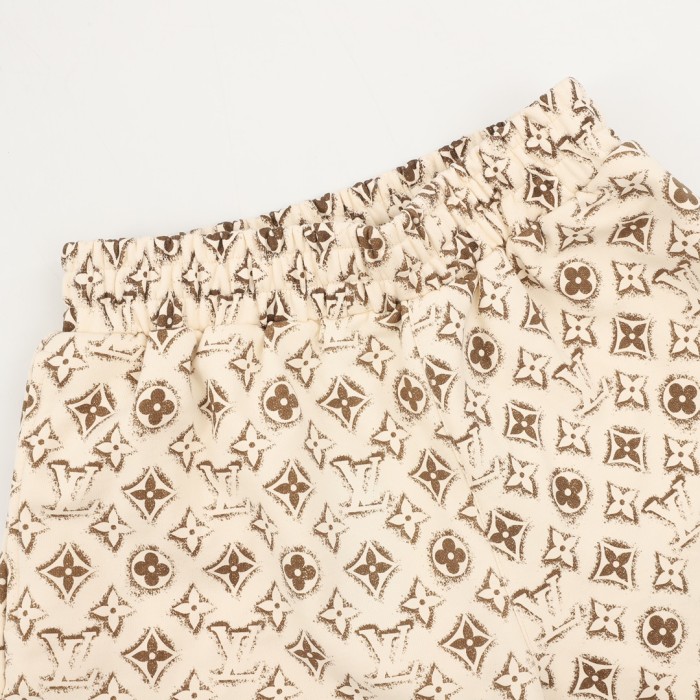 Clothes Louis Vuitton 709