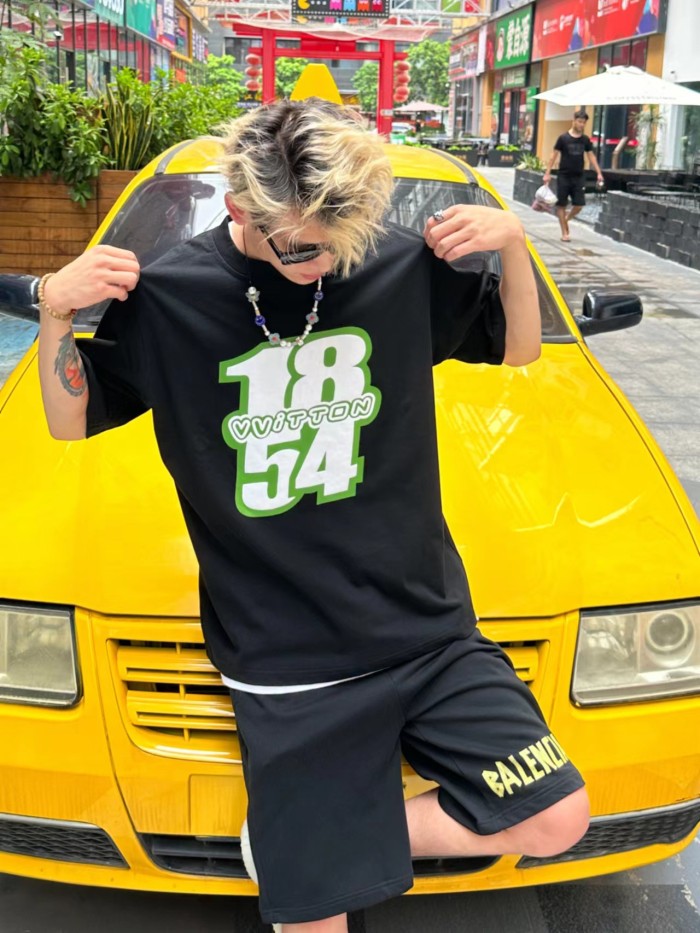 Clothes Louis Vuitton 718