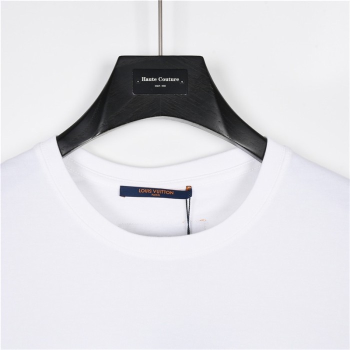 Clothes Louis Vuitton 746