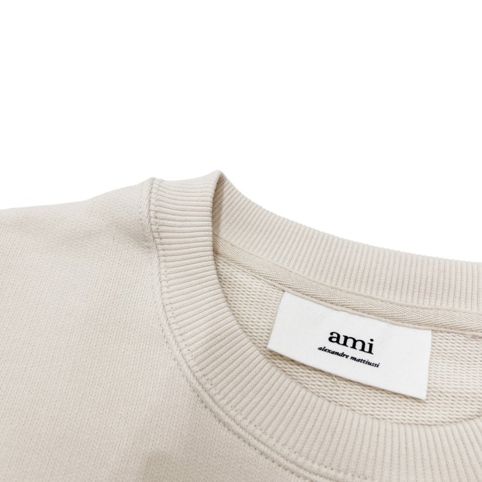 Clothes AMI 22