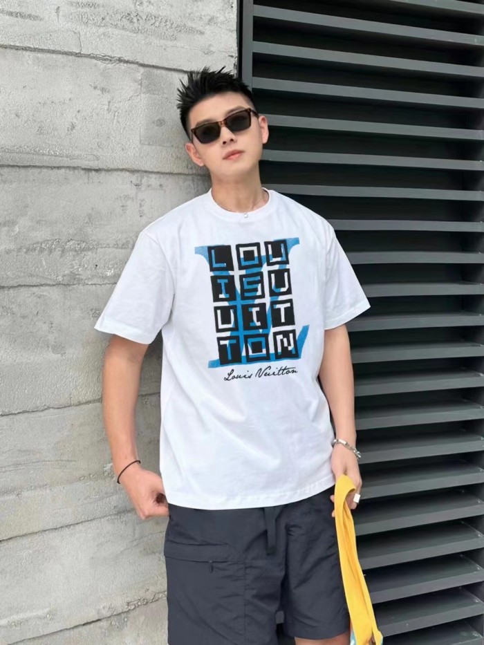 Clothes Louis Vuitton 746